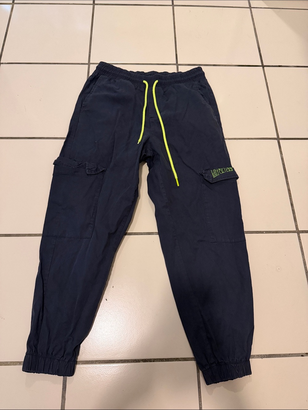 SHEIN Navy Cargo Joggers with Neon Yellow Drawstring